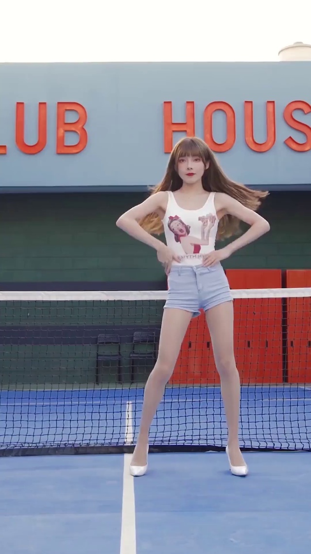 小姐姐 性感还是可爱