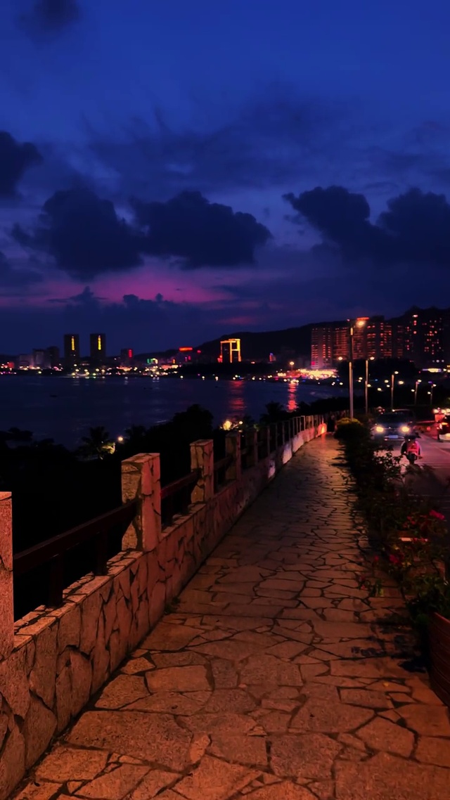 夜晚的城市