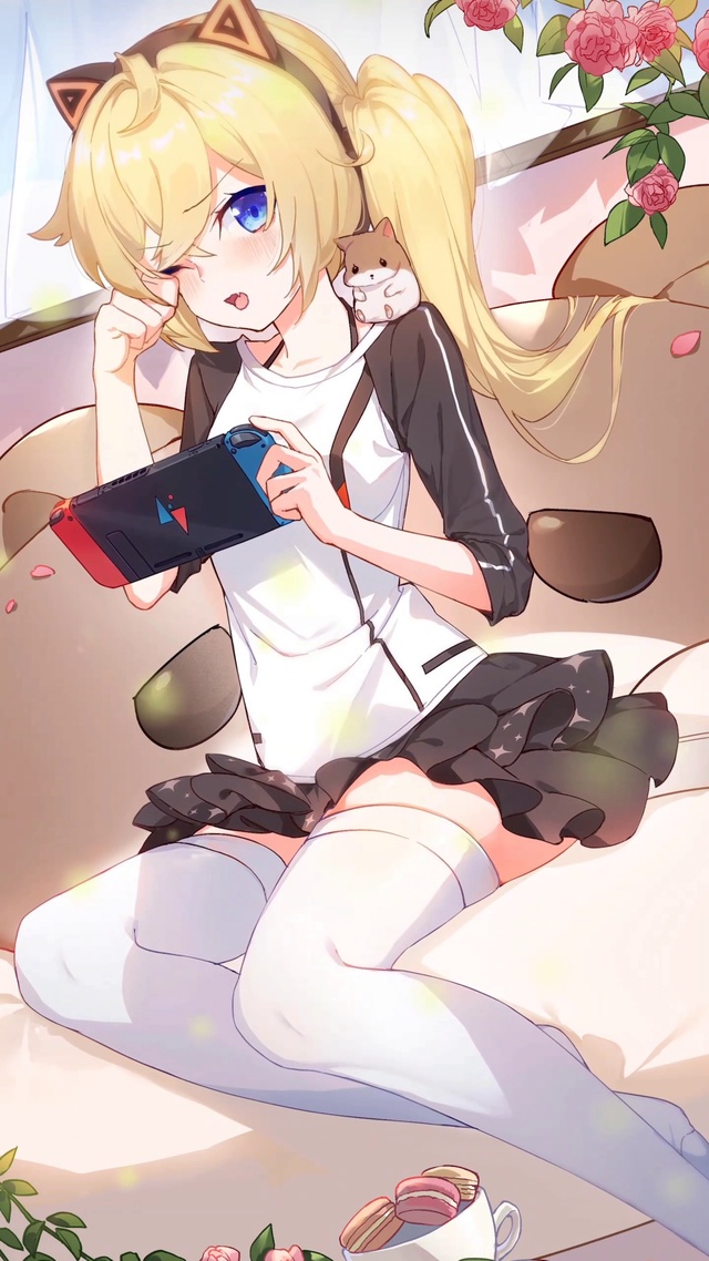 可爱萌萌电玩少女