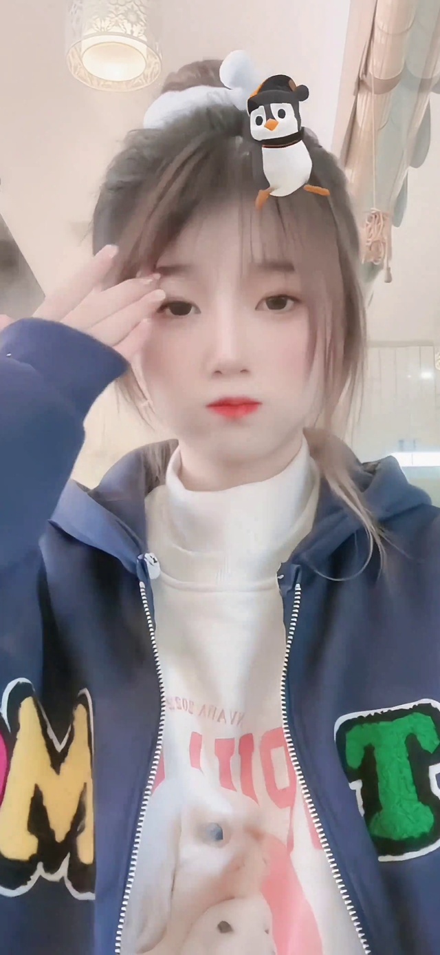 卡哇伊萌妹小萝莉治愈呆萌美少女