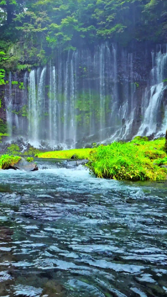 唯美山间瀑布4K