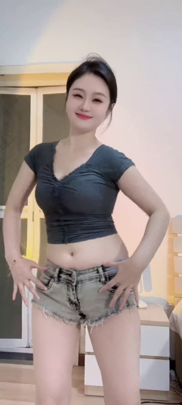 美少女舞蹈可爱治愈清纯性感甜美