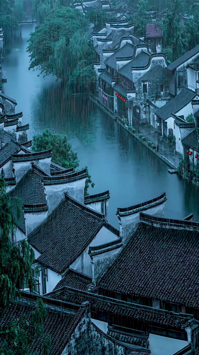 春有百花，秋游月，夏有清风，冬有雪，人生有顺，逆，悲，喜…你现在处于哪个阶段？