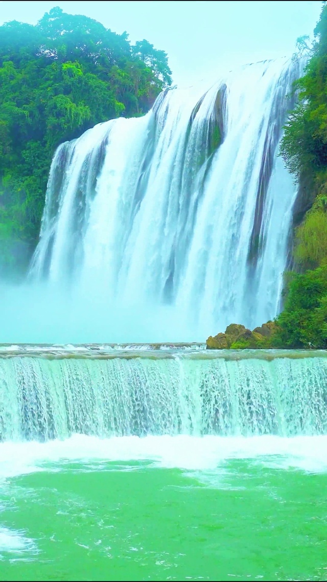 唯美山涧瀑布4K