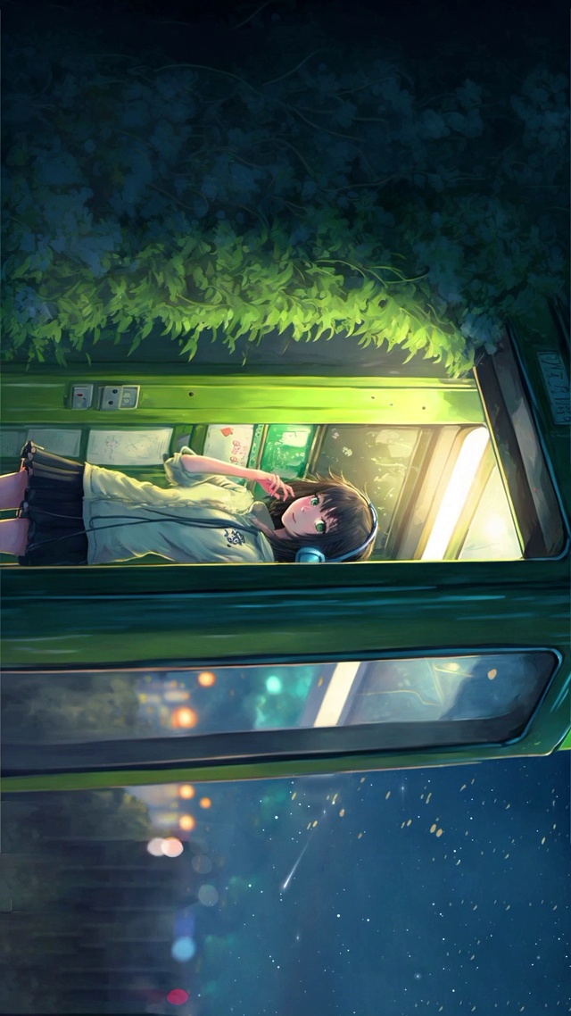 静谧星夜下的女孩