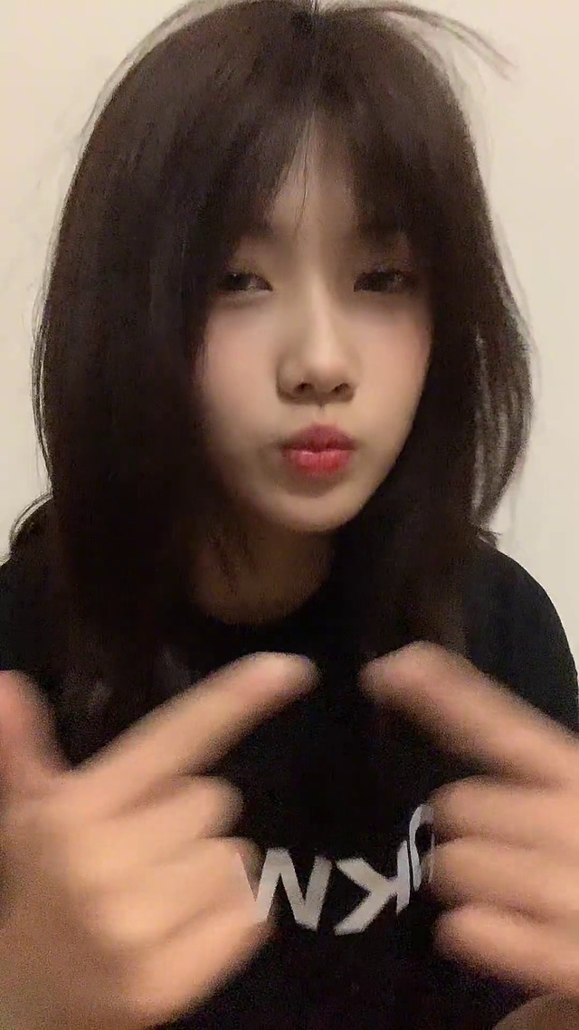 一想到你 我的脸就不自觉泛起微笑