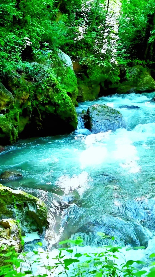 唯美山间小溪4K