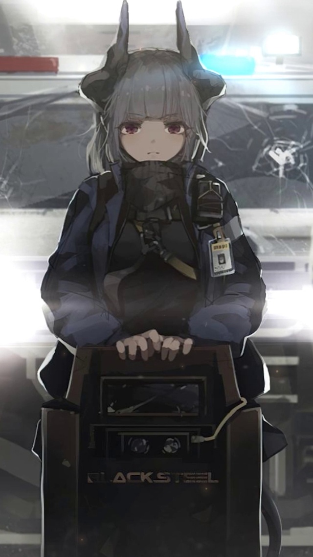 女警