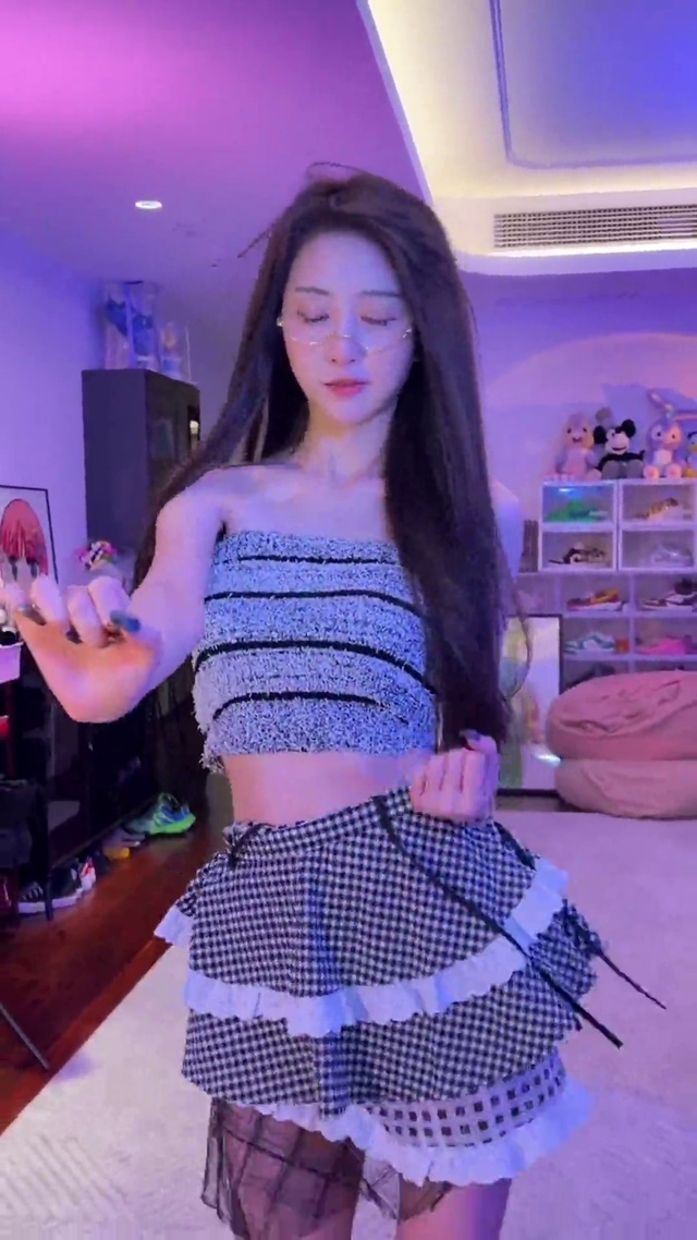 性感小姐姐
