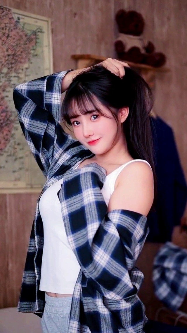 甜美女生