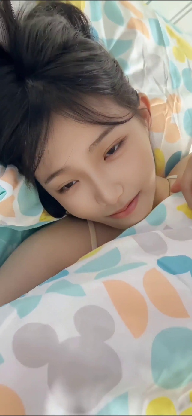 心动女孩迷人可爱治愈清纯美少女