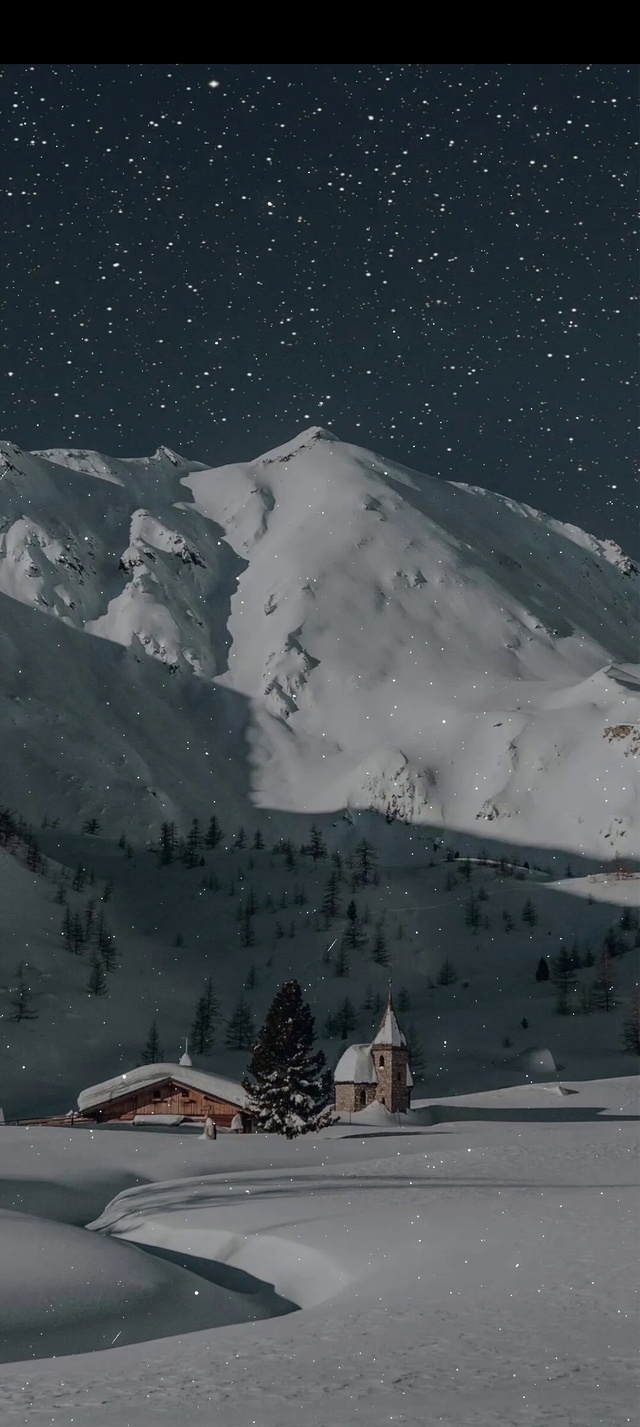 雪地极光与流星