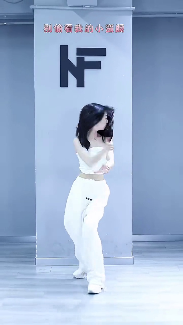 我喜欢你，就像蓝天白云只有你