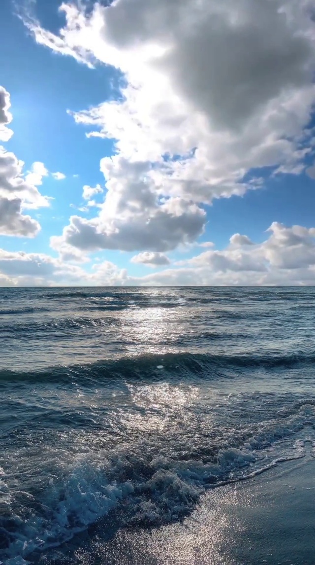 蓝天白云大海的风