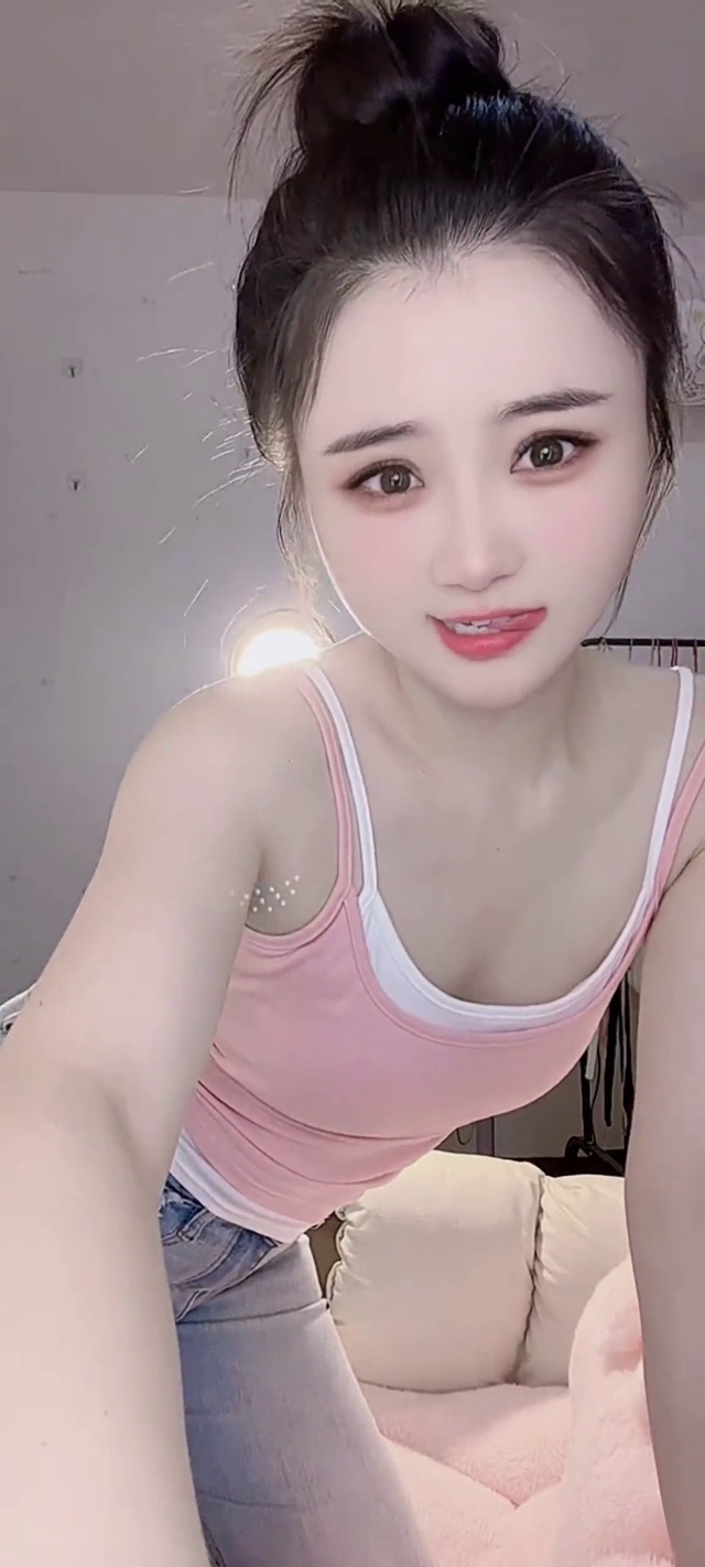 美少女动人可爱治愈清纯性感甜美