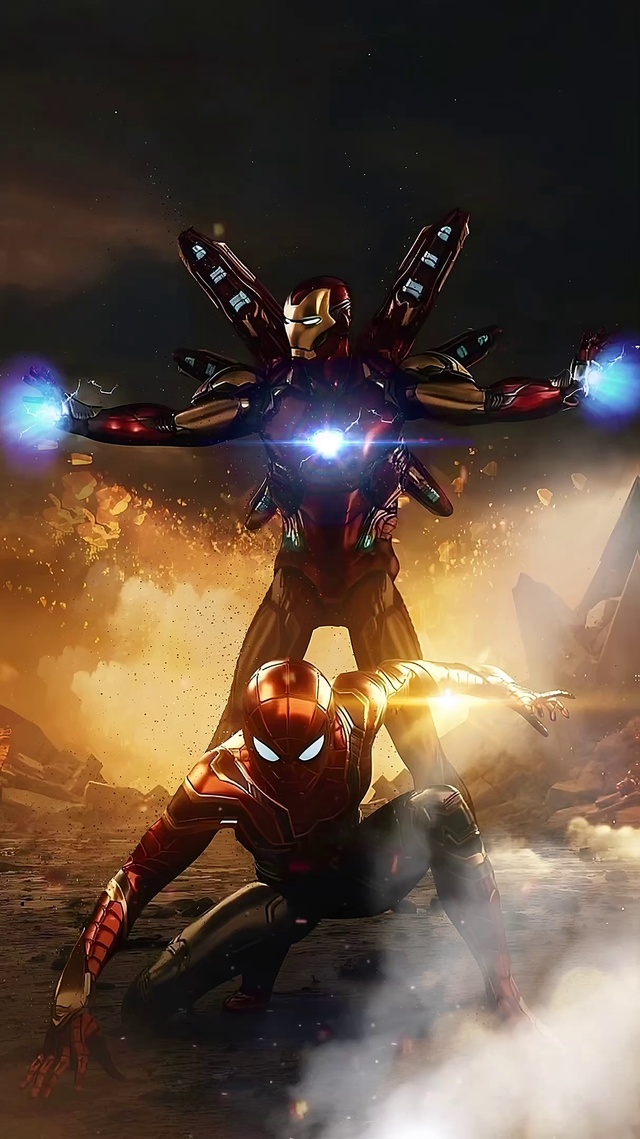 钢铁侠同框小蜘蛛