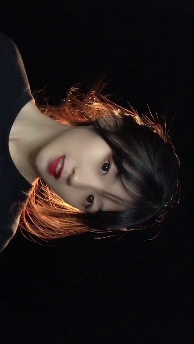 你的横屏女孩