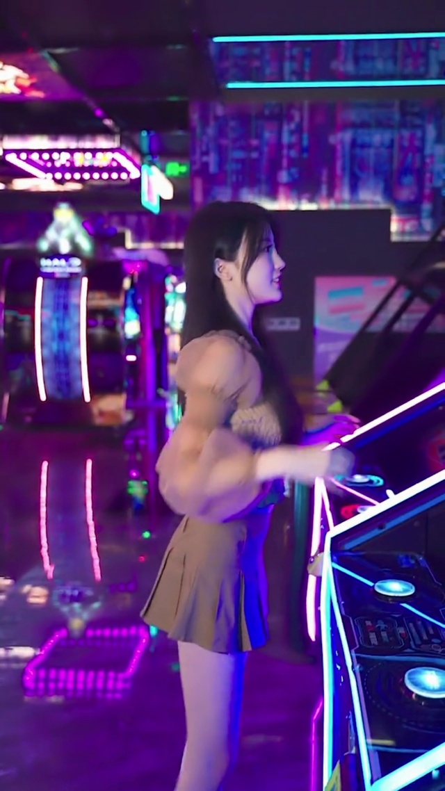 让我们嗨起来好吗😂