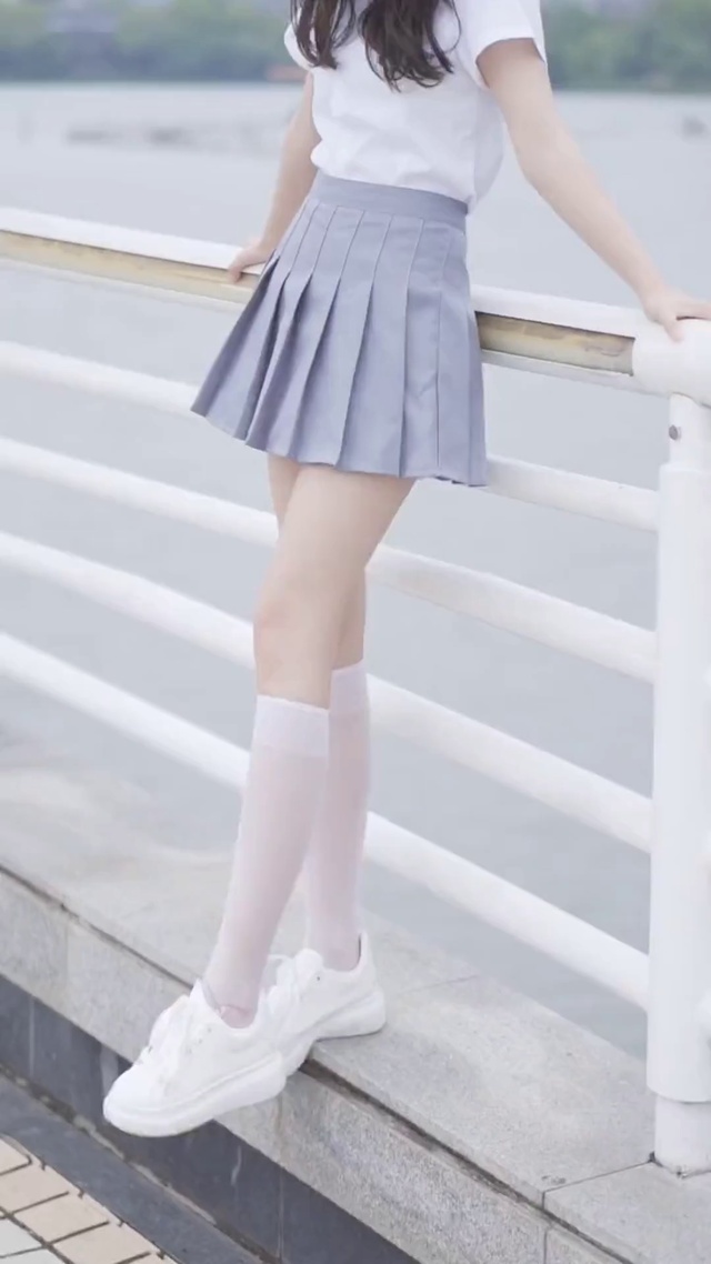 白丝小姐姐你喜欢吗