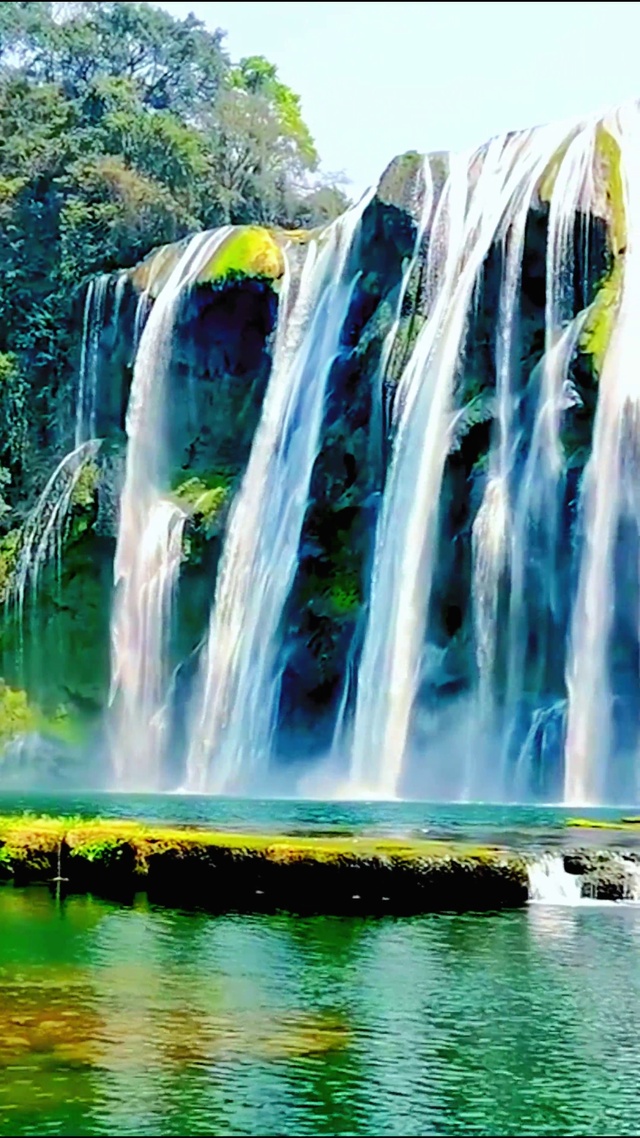 4K唯美山涧瀑布