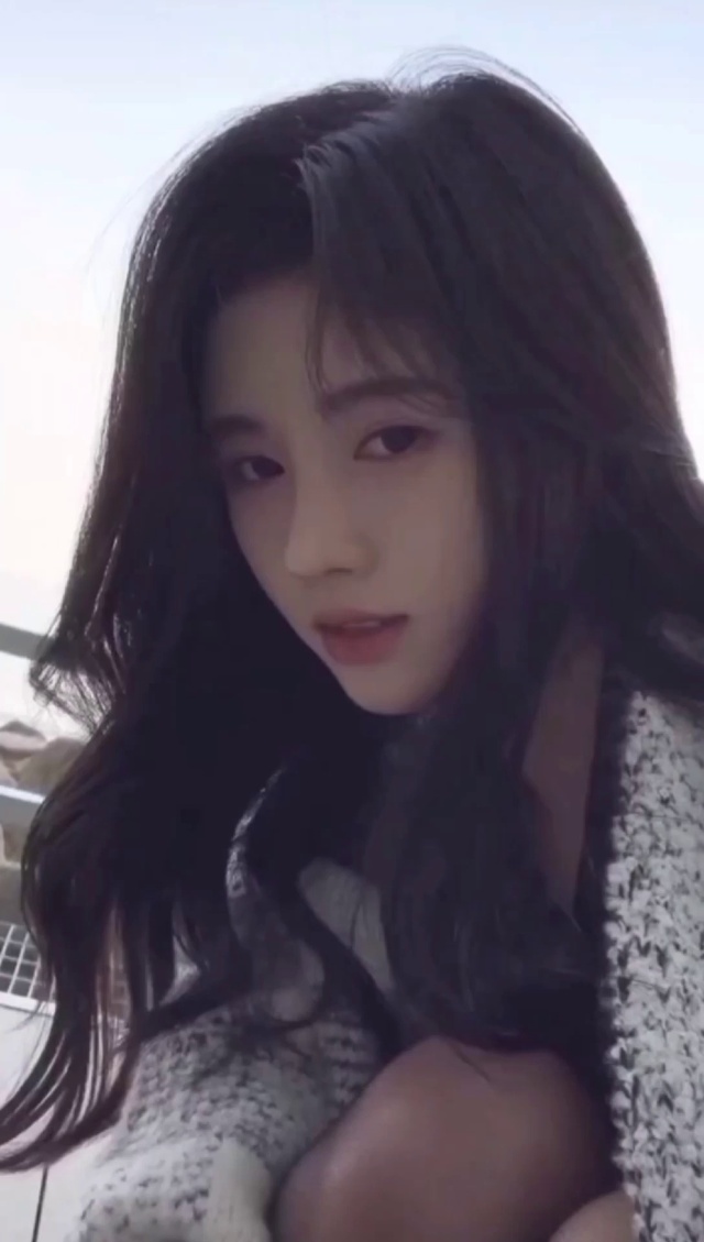 鞠婧祎宝藏女孩