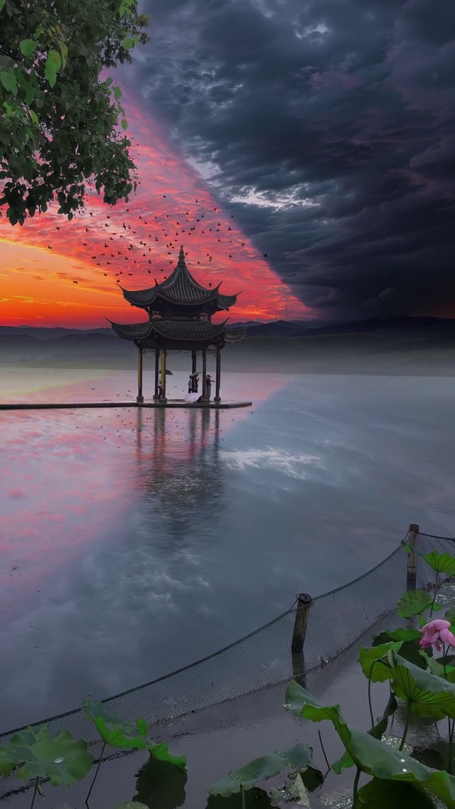 西湖的世纪晚霞