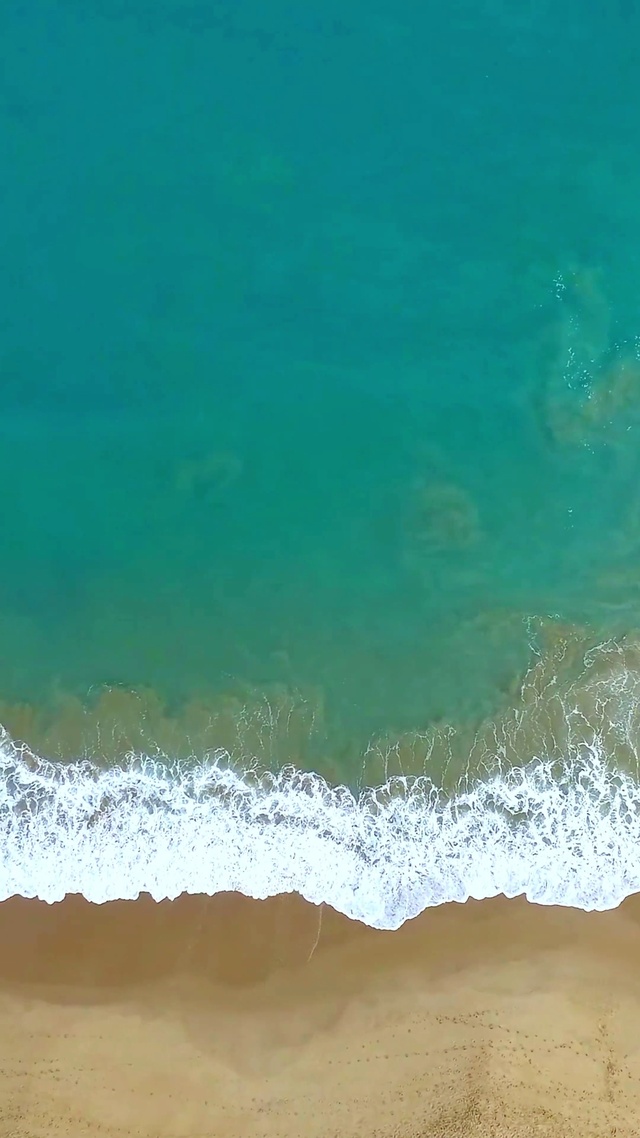 蔚蓝大海海浪4K