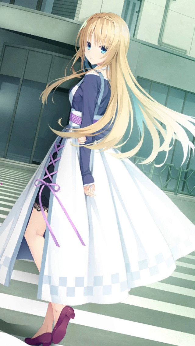 城市街道的少女