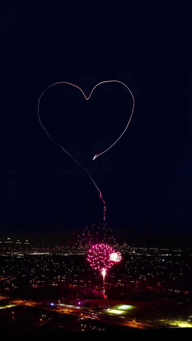 爆款旋转新年许愿烟花