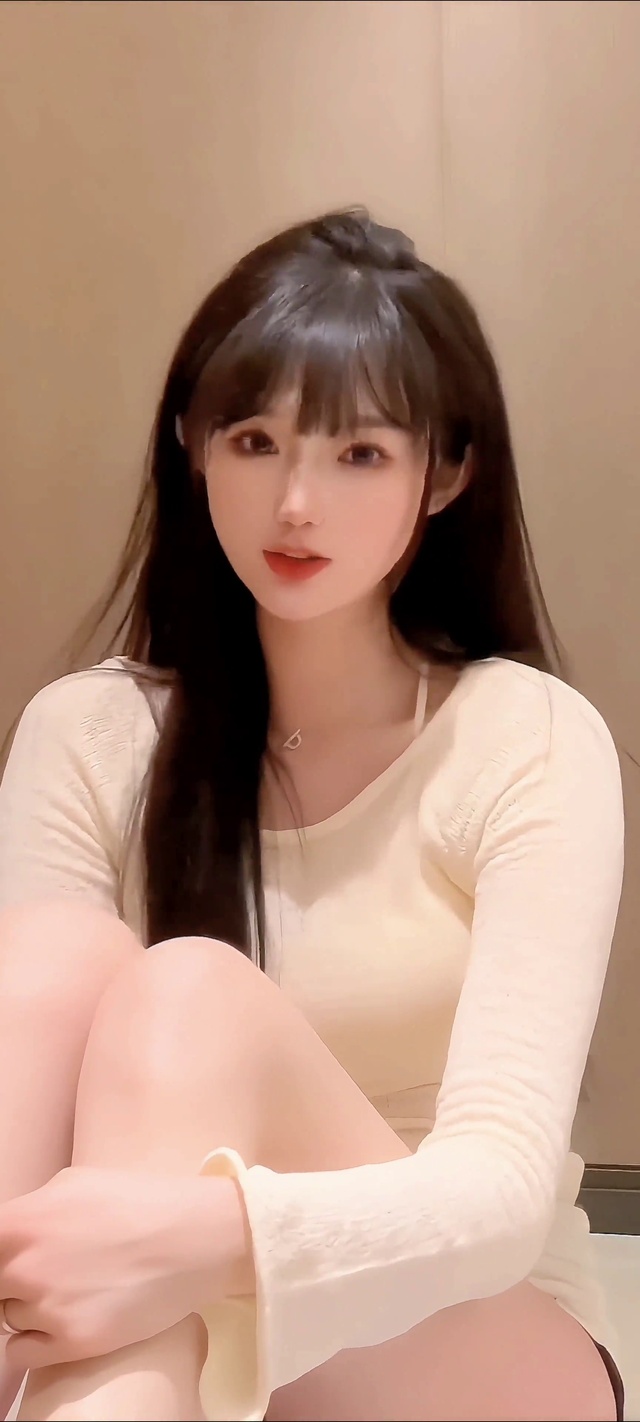 亲亲小女友治愈可爱迷人呆萌甜妹