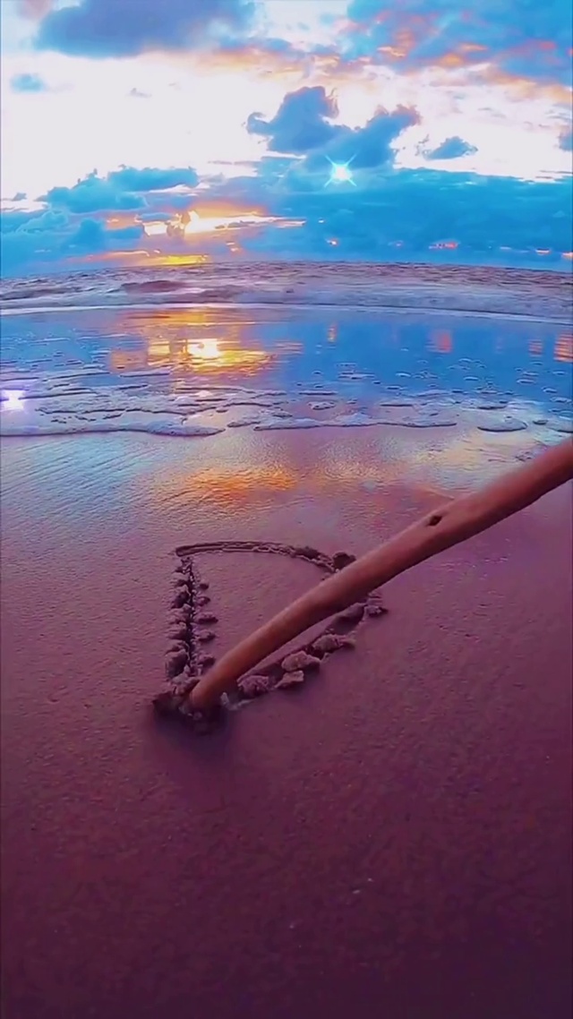 ᴵ ᵈᵒⁿ'ᵗ ˡⁱᵏᵉ ᵗʰᵉ ʷᵒʳˡᵈ, ᴵ ᵒⁿˡʸ ˡⁱᵏᵉ ʸᵒᵘ.我不喜欢世界，我只喜欢你. 