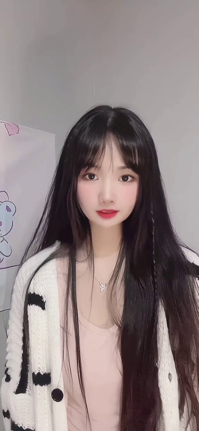 呆萌甜妹可爱小美女