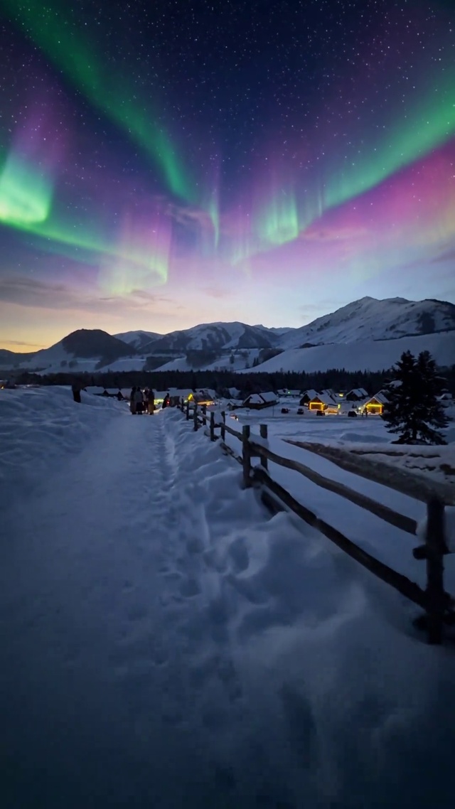 极光下的雪景
