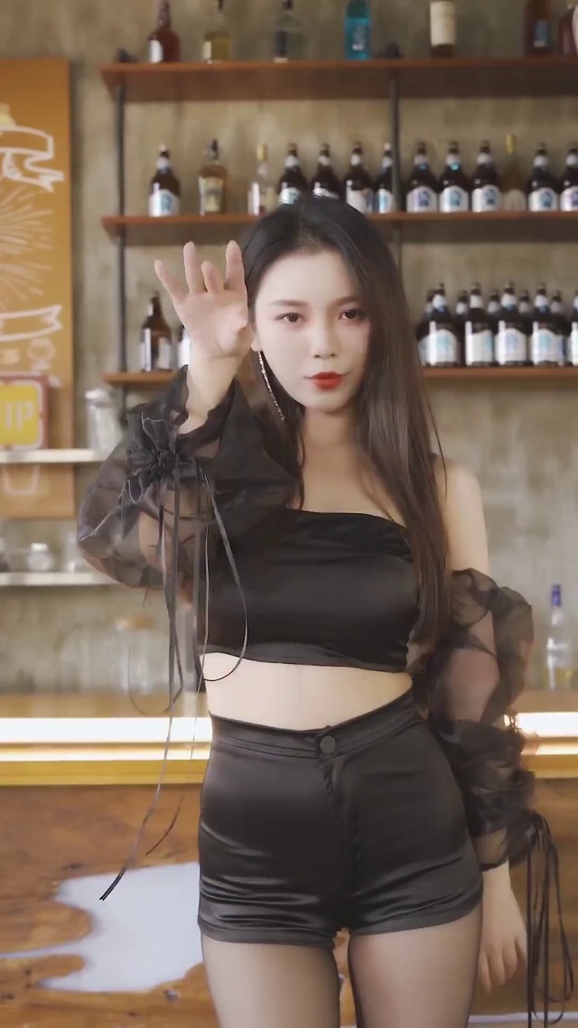 性感黑丝小姐姐