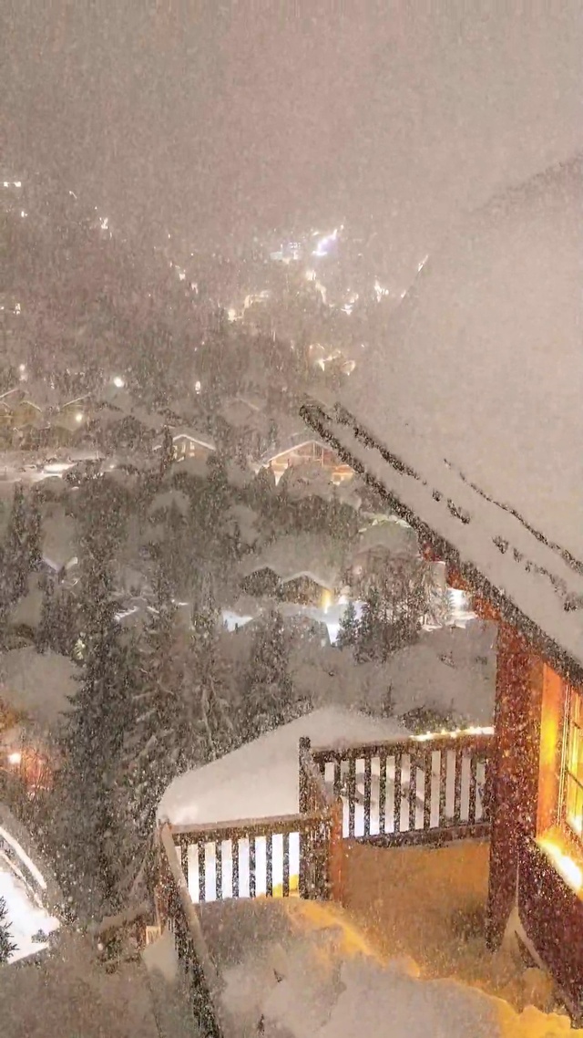 瑞士小镇飘雪