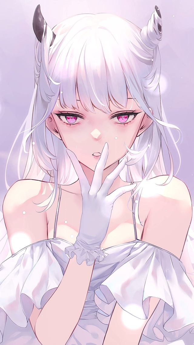 纯白龙少女