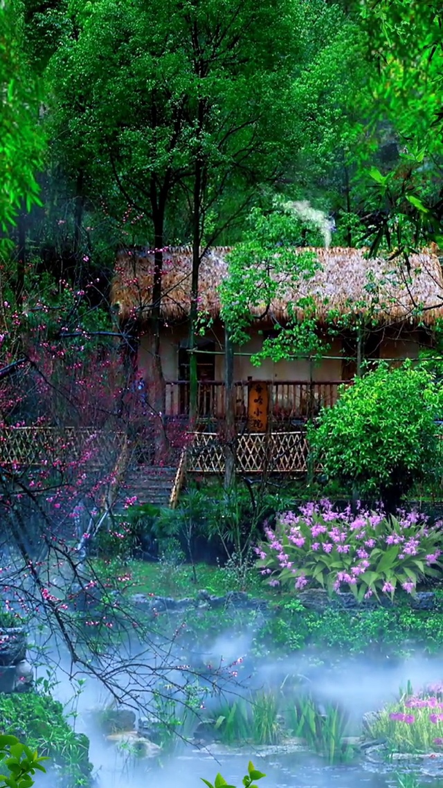 清山绿水一人家，鸟语花香满枝丫。云雾吹烟枭枭起，寅时煮饭卯烧茶。