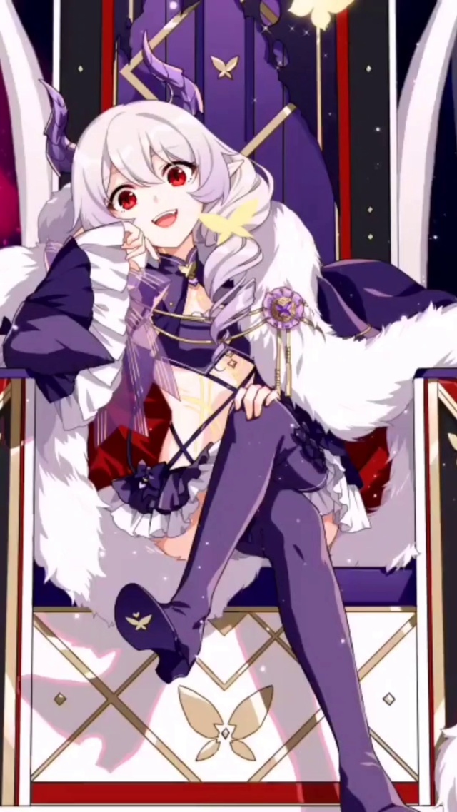 王座上的暗黑女王