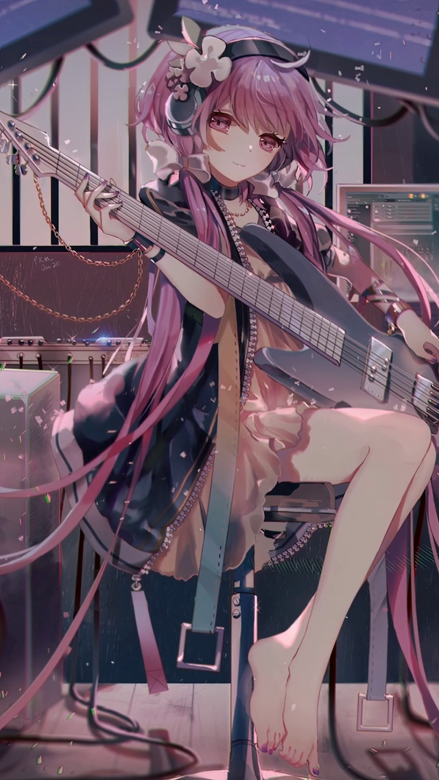 房间里的吉他少女