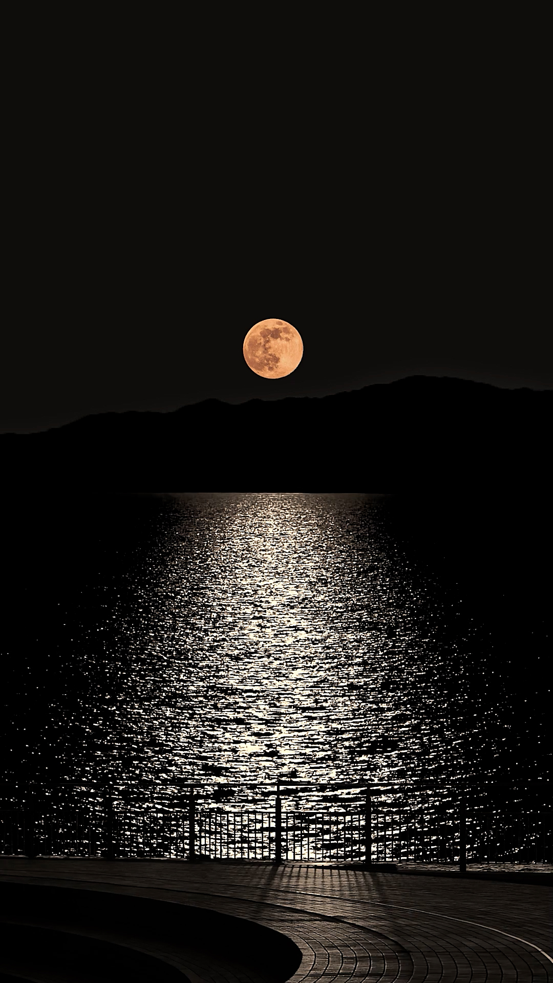 簡潔夜景壁紙