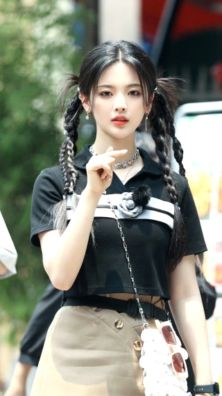 杨超越