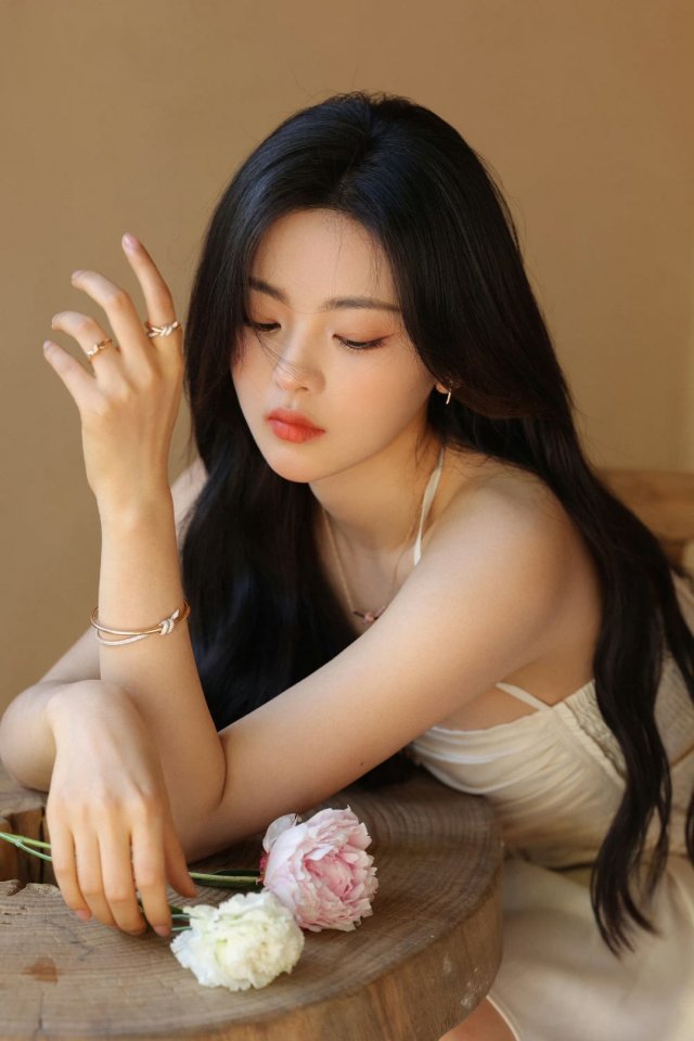 杨超越