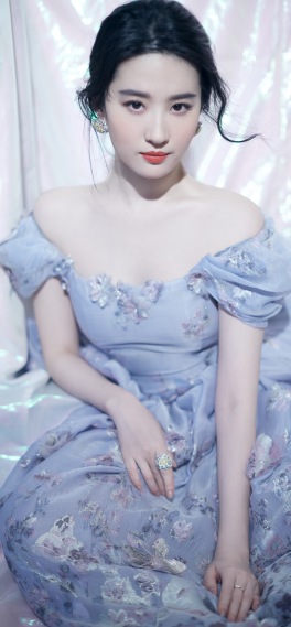 美女