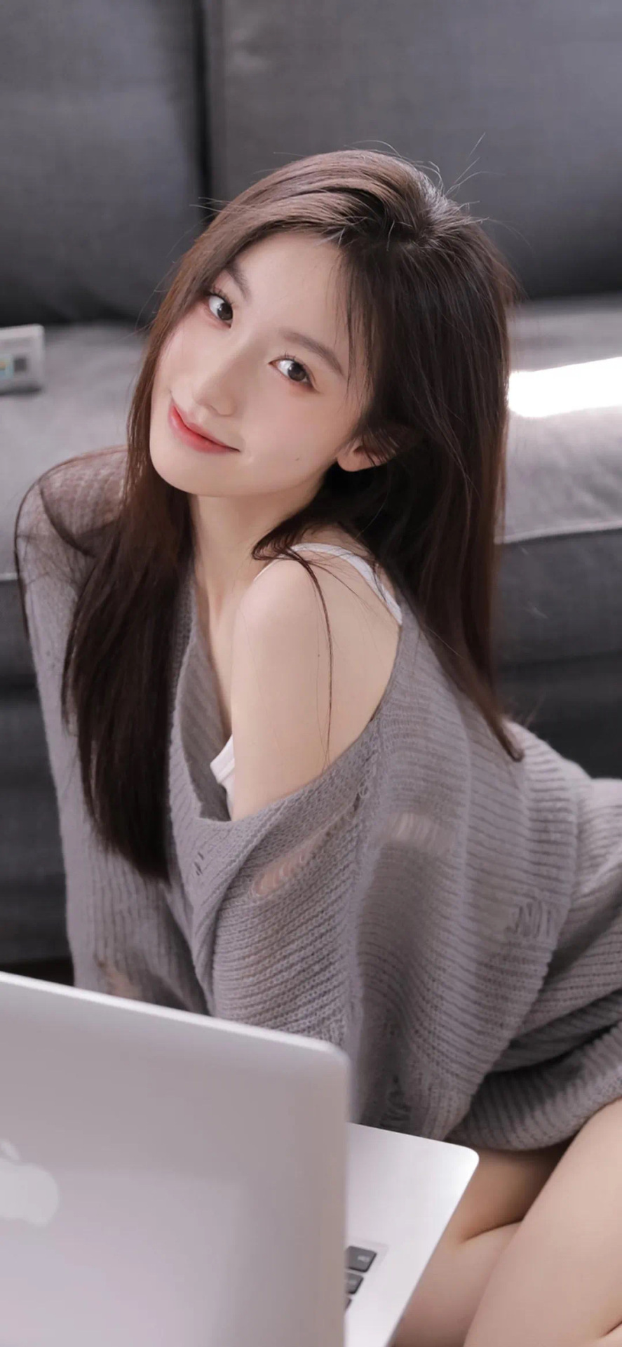 假裝女朋友壁紙1293