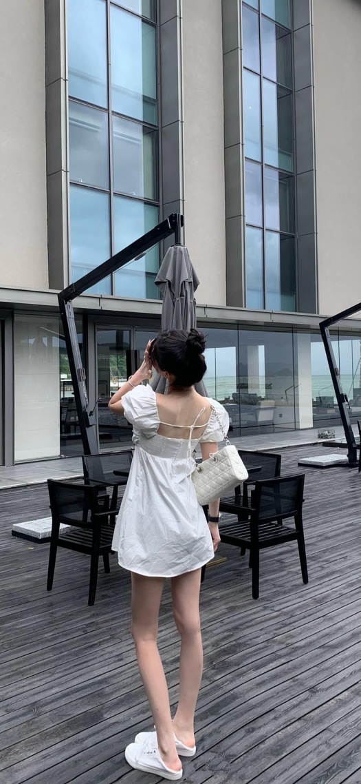 美女背影