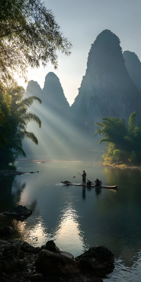  漓江晨雾，山水入诗