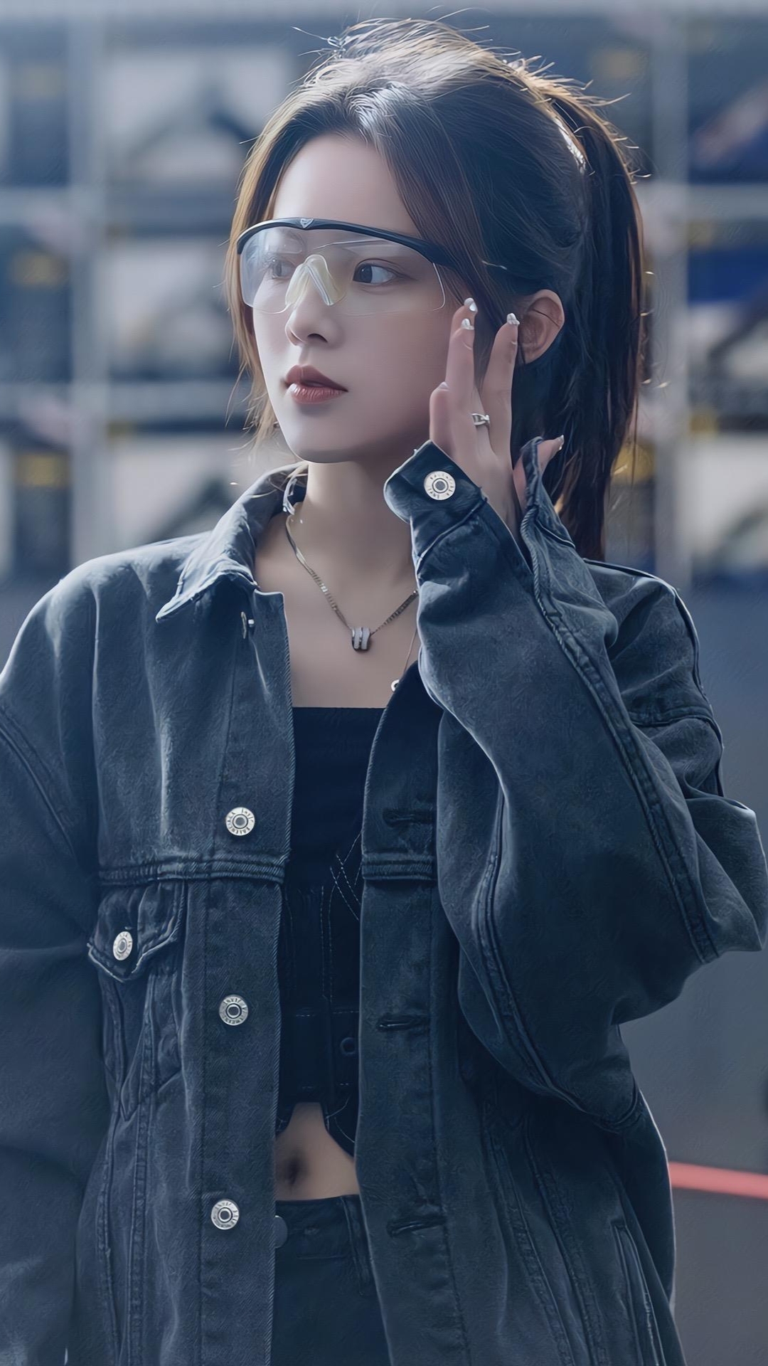 戴眼鏡的美女