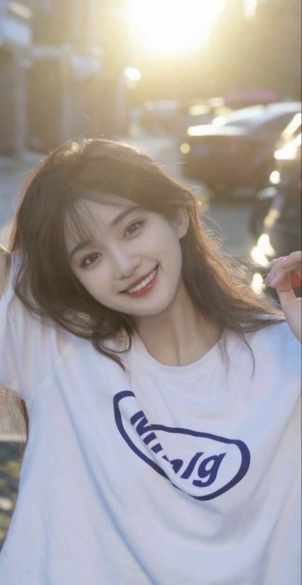 愛笑的女孩