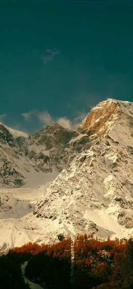 雪峰近景