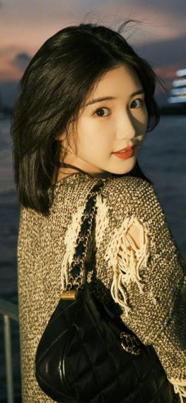 美女